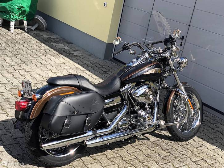 Harley-Davidson FXDC 1584 Dyna Super Gl Cust.An.Ed.ABS