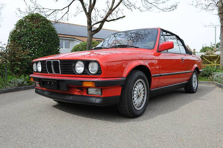 BMW E30 Cabriolet 320i