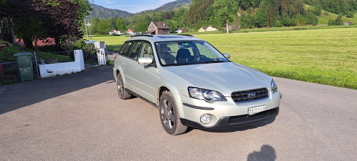 Subaru Outback 3.0 H6