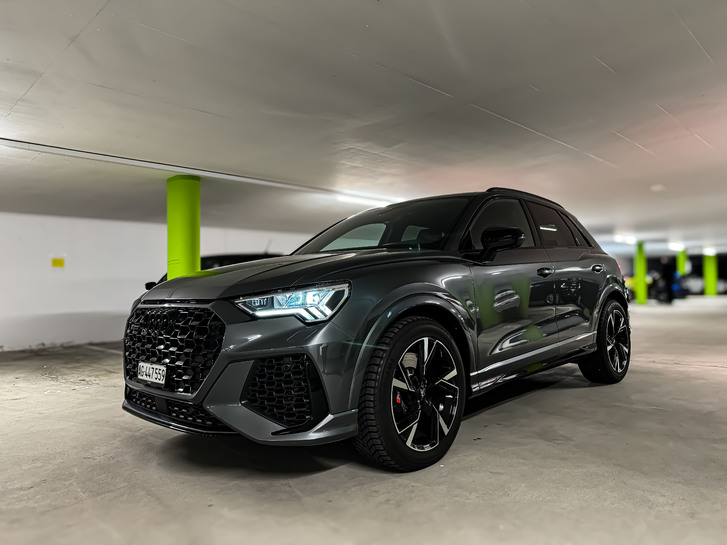 Audi RS Q3 2.5 TFSI quattro S-Tronic