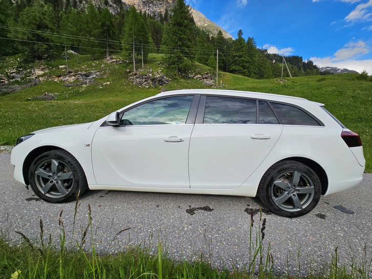 Opel Insignia Sports Tourer 1.6 CDTi 136