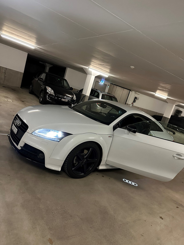 Audi TT Coupé 2.0 TFSI 211