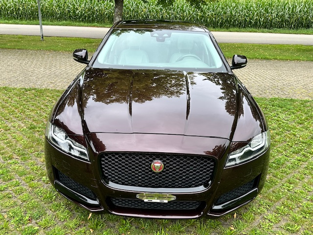 Jaguar XF 2.0 D 240 Portfolio AWD