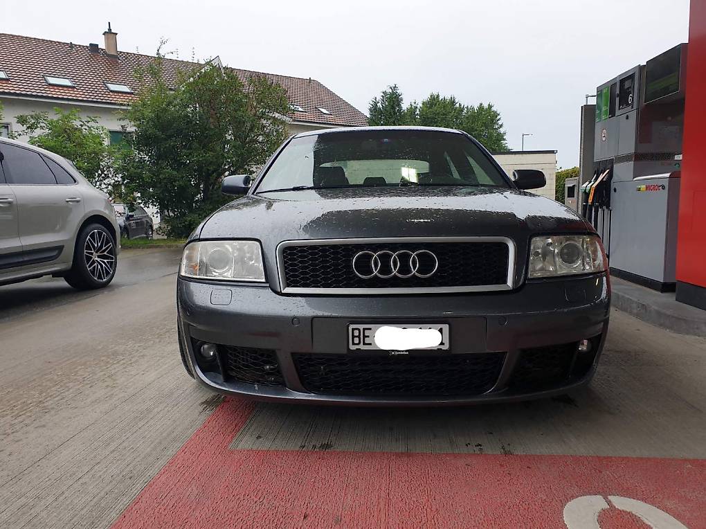 Audi RS6 4.2 V8 40V quattro