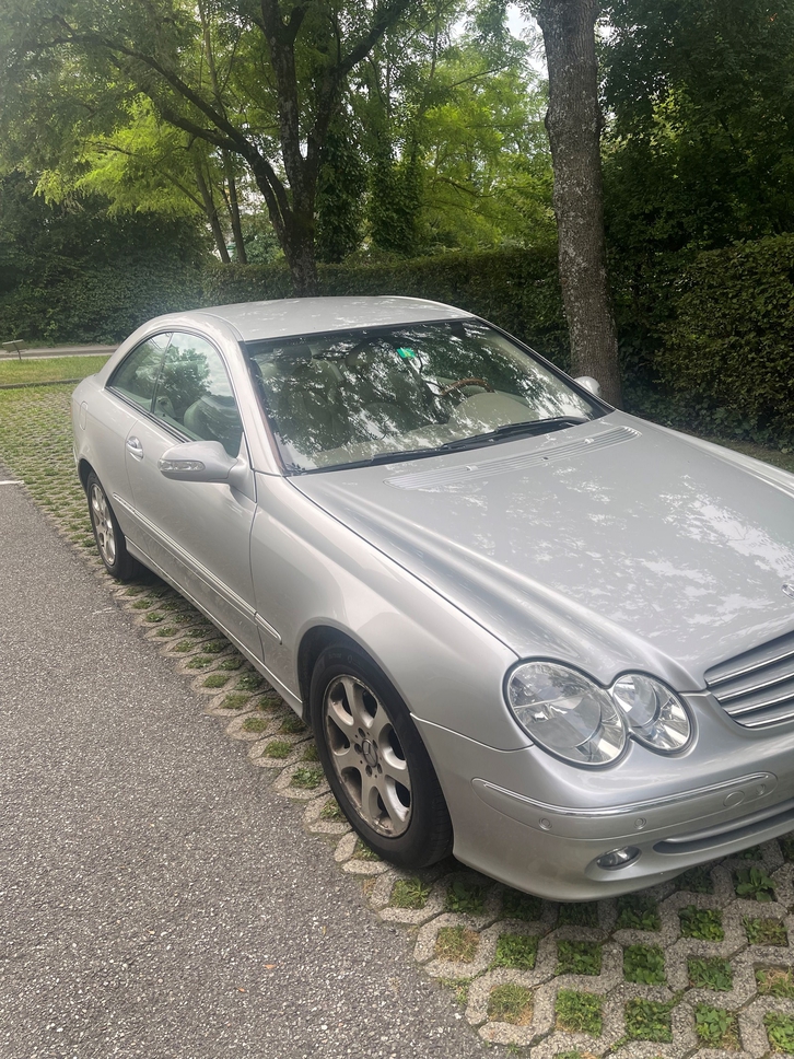 Mercedes-Benz CLK-Klasse C209 Coupé CLK 240 V6