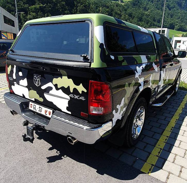 DODGE RAM 1500 5.7 V8 HEMI  Laramie Quad Cab