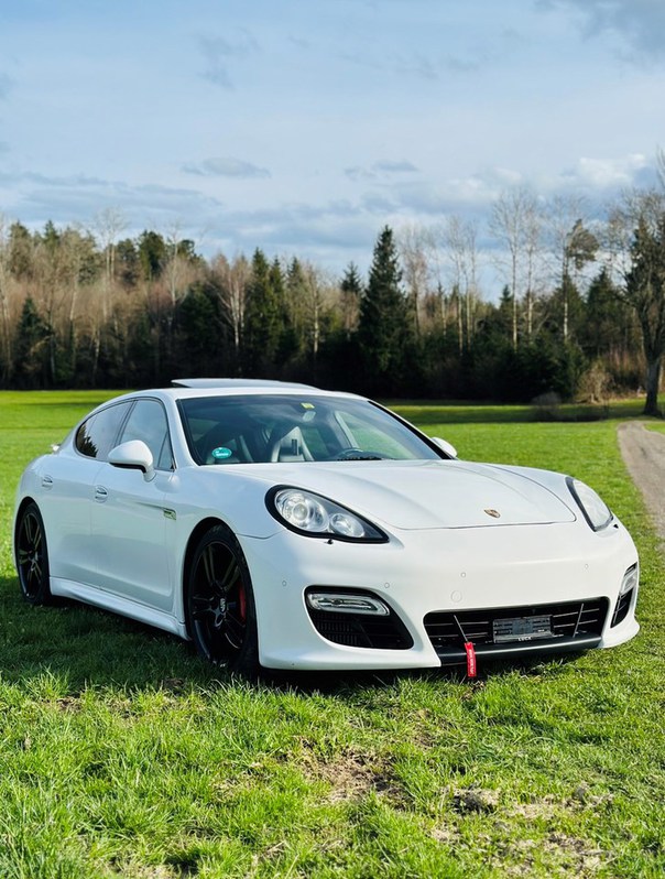 Porsche Panamera 4.8 V8 Turbo PDK