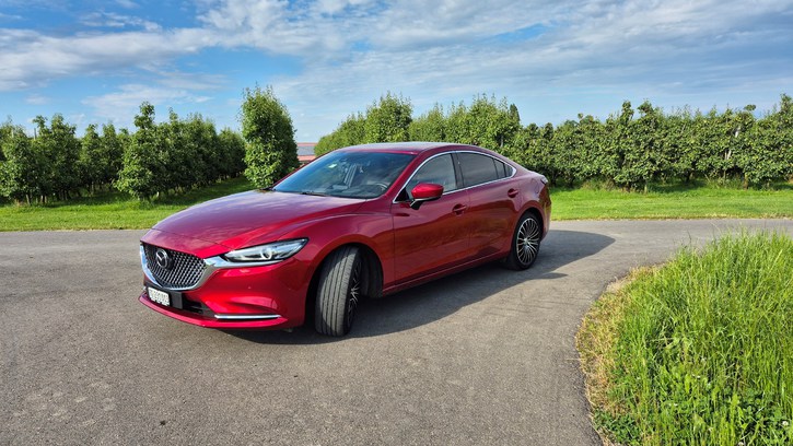 Mazda 6 Sedan 2.5 Revolution