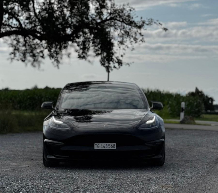 Tesla Model 3 Performance D