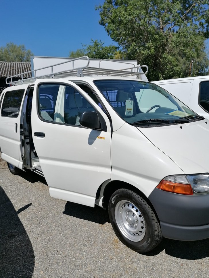 Toyota HIACE Kombi LWB 2.7 6 P.