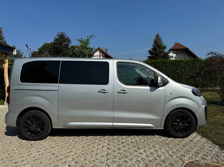 PEUGEOT Traveller 2.0 BlueHDi Standard EAT