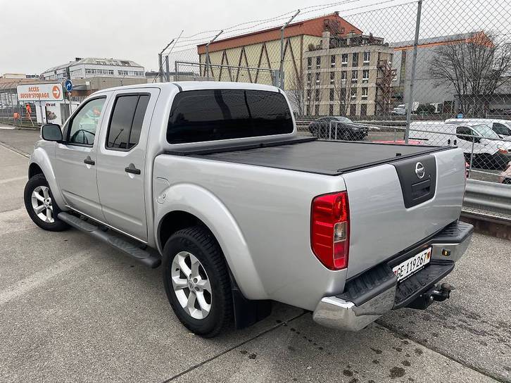 Nissan Navara Double Cab Tekna 2.3 dCi 4WD