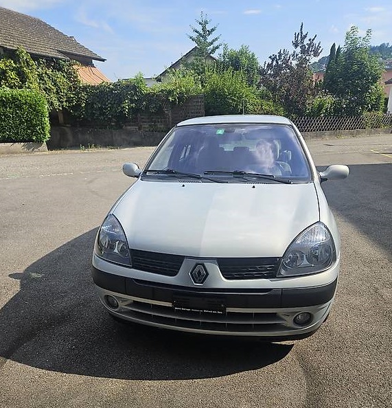 Renault Clio 1.4 16V Privilège Luxe