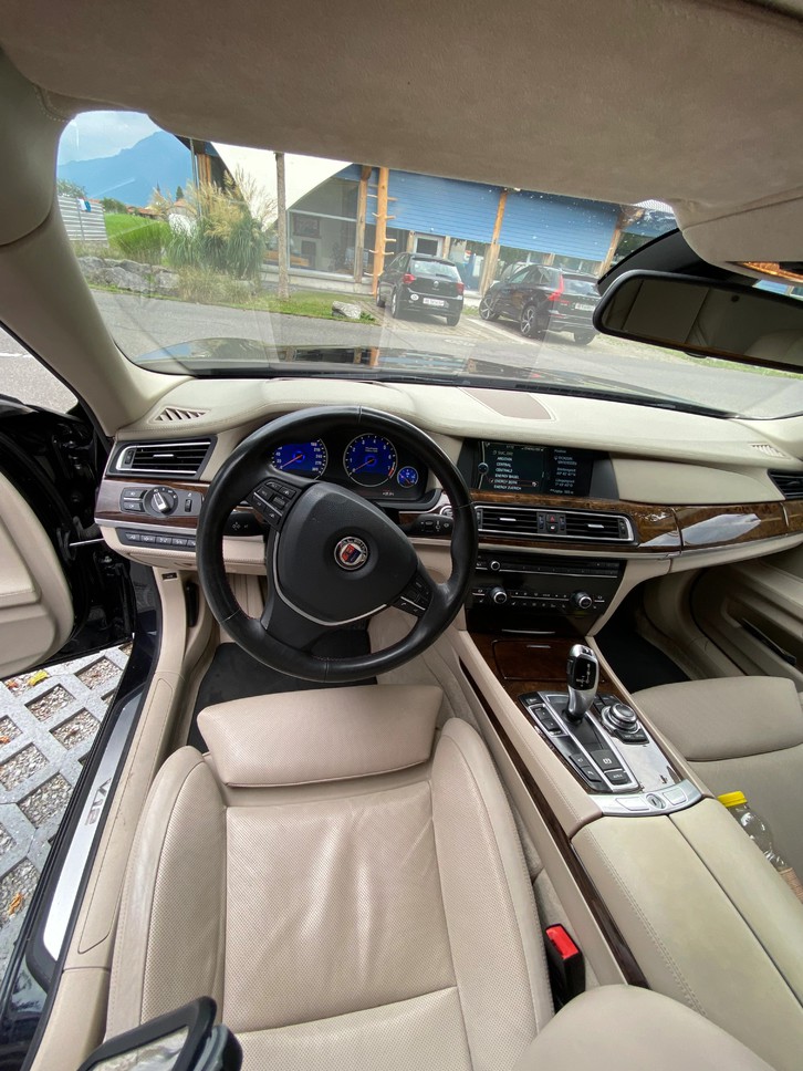 BMW 7er Reihe F01 760i