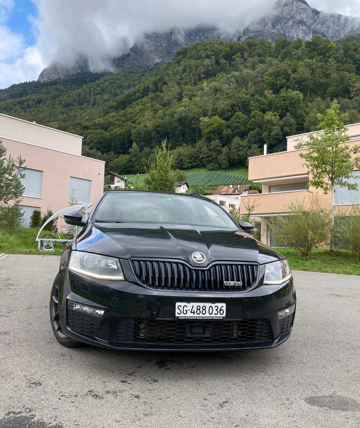 Skoda Octavia Combi 2.0 TDI 184 RS Prag 4x4 DSG