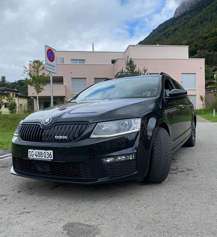 Skoda Octavia Combi 2.0 TDI 184 RS Prag 4x4 DSG