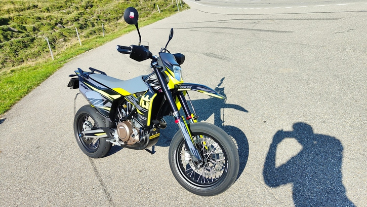 HUSQVARNA 701 Supermoto