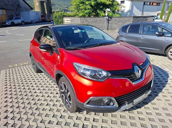 Renault Captur 1.2 TCe Helly Hansen EDC