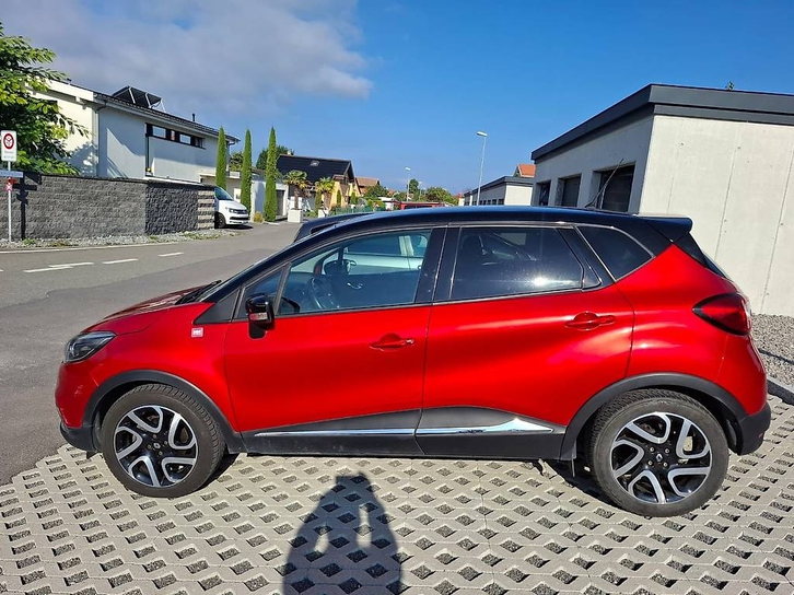 Renault Captur 1.2 TCe Helly Hansen EDC