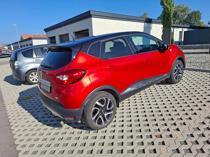 Renault Captur 1.2 TCe Helly Hansen EDC