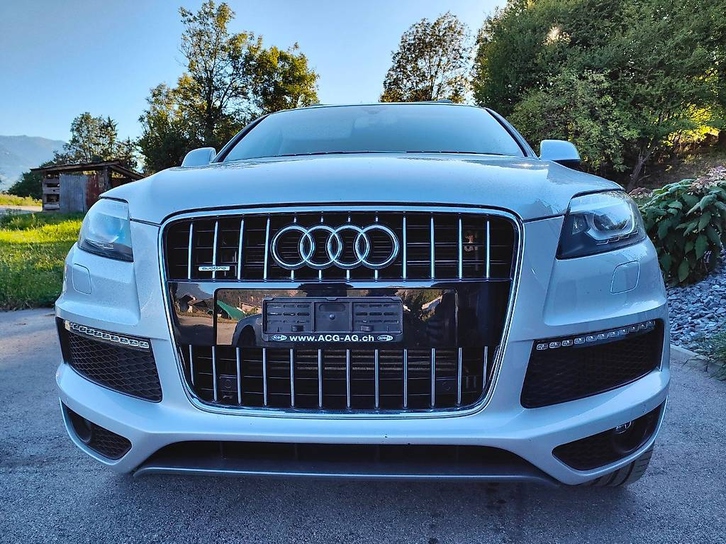 Audi Q7 3.0 V6 TDI quattro T-Tronic