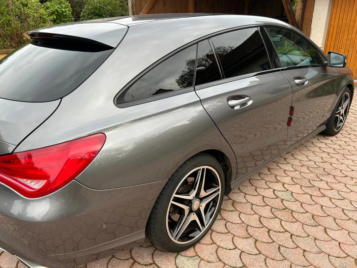 Mercedes-Benz CLA-Klasse X117 Shooting Brake CLA 200