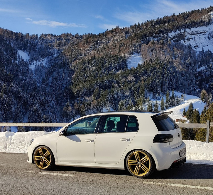 VW Golf VI 2.0 TSI R 4motion