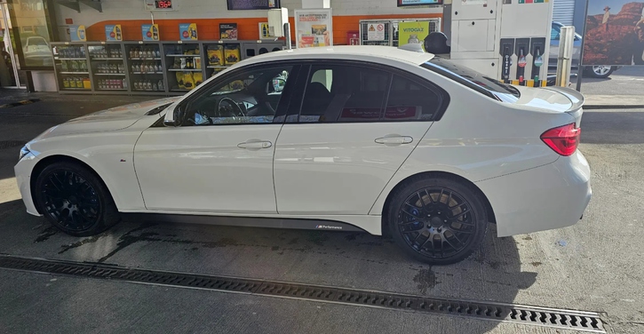 BMW 3er Reihe F30 330i SAG