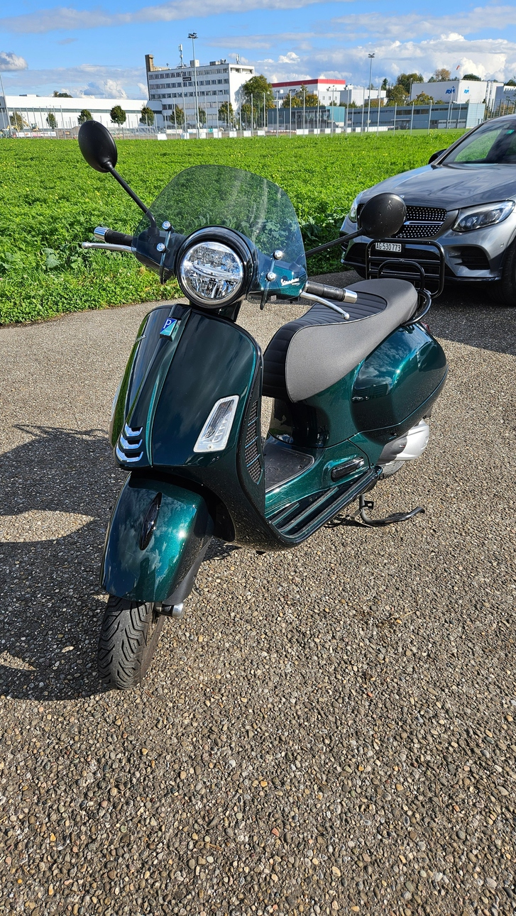 PIAGGIO Vespa GTS 300 HPE ABS/ASR