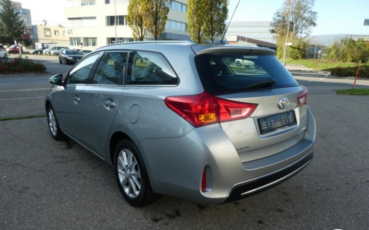 Toyota Auris Touring Sports 1.6 VMa Luna MultiDrive