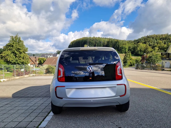 VW Up e