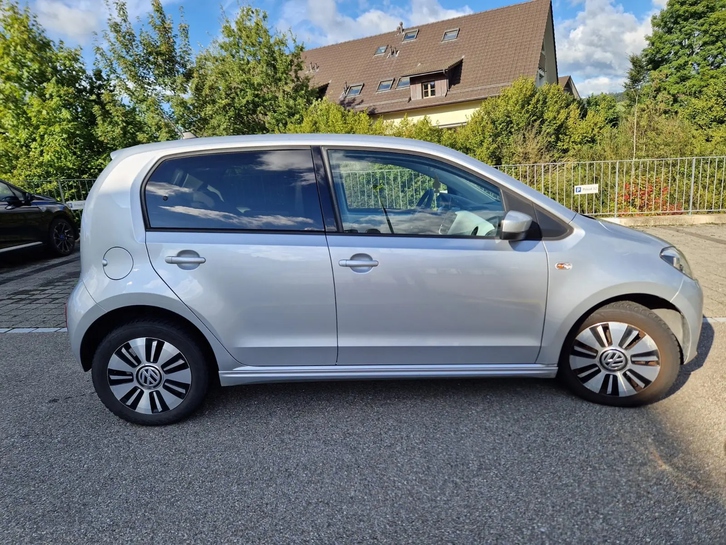 VW Up e