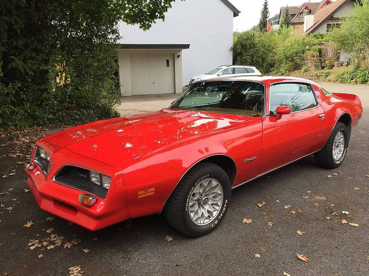 PONTIAC Firebird