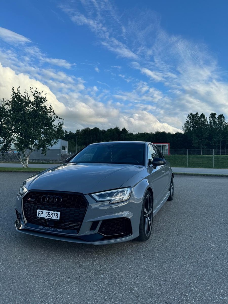 Audi RS3 Limousine 2.5 T FSI quattro S-Tronic