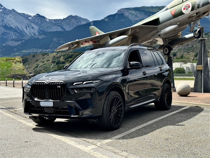 BMW X7 G07 M60i