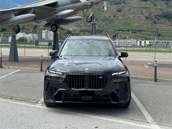 BMW X7 G07 M60i