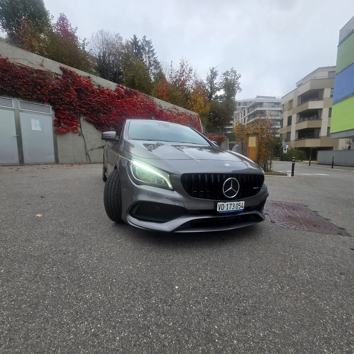 Mercedes-Benz CLA-Klasse X117 Shooting Brake CLA 200 d Swiss Star 4m