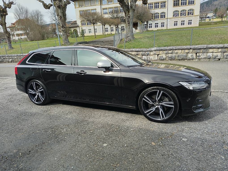 Volvo V90 2.0 D5 R-Design AWD