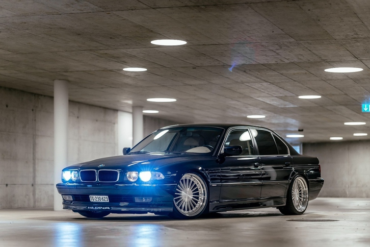 BMW 7er Reihe E38 735i V8 ABS dAiB