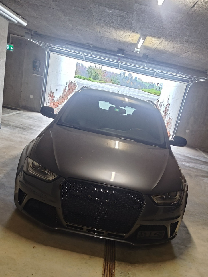 Audi RS4 Avant 4.2 V8 FSI quattro S-Tronic