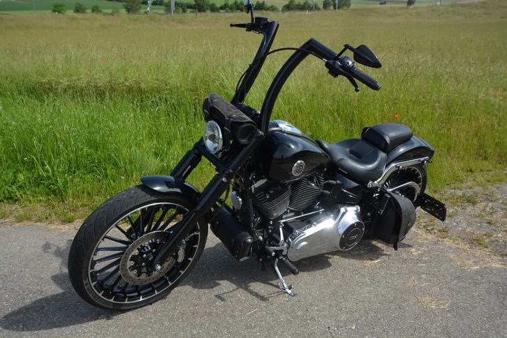 HARLEY-DAVIDSON FXSB Breakout 103 ABS