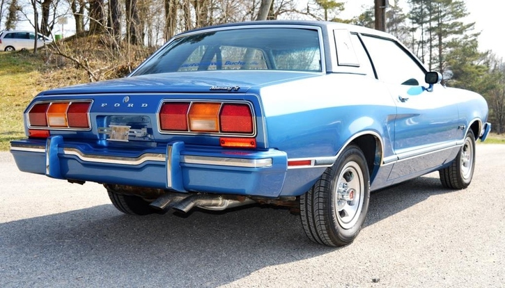 FORD Mustang II Ghia