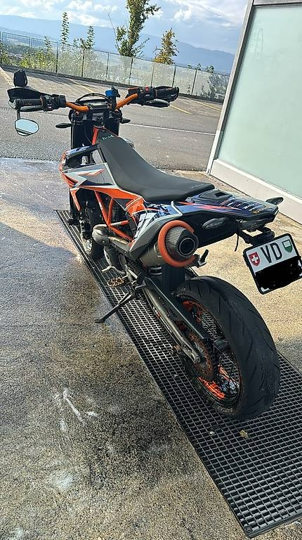 KTM 690 SMC R