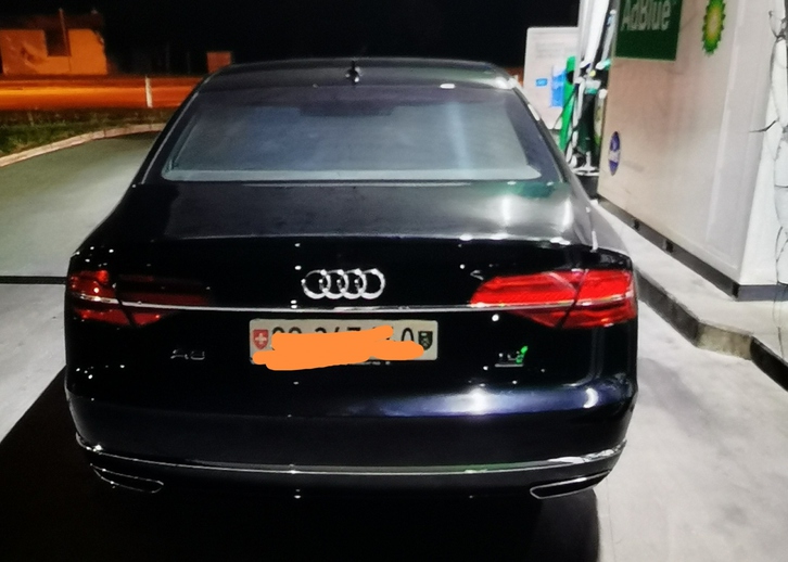 Audi A8 4.2 V8 TDI quattro T-Tronic