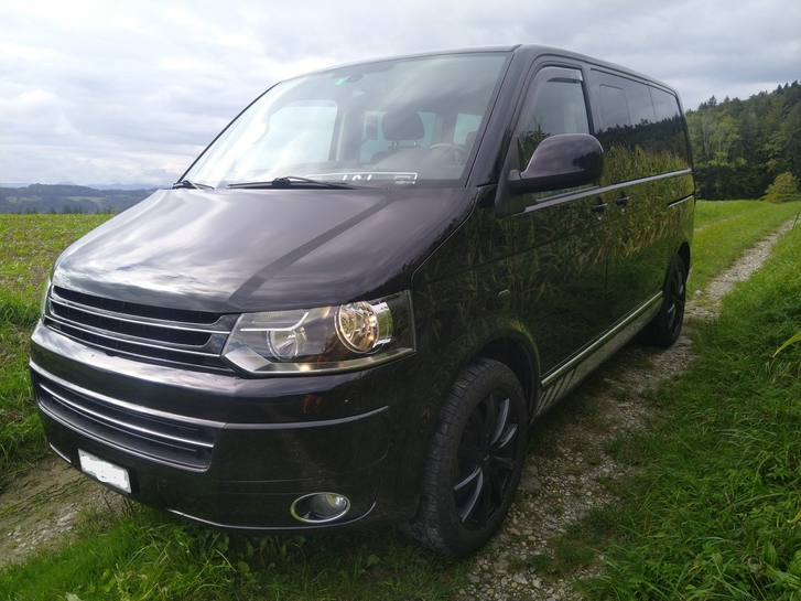 VW T5 Multivan 2.0 TDI 180 Highline DSG 4m