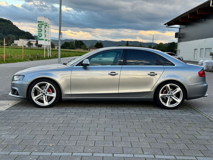 Audi A4 3.0 V6 TDI quattro