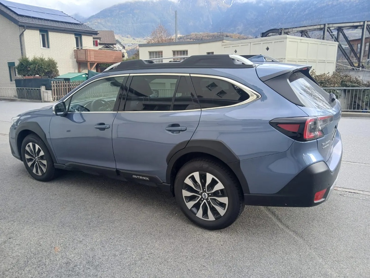 Subaru Outback 2.5i Luxury