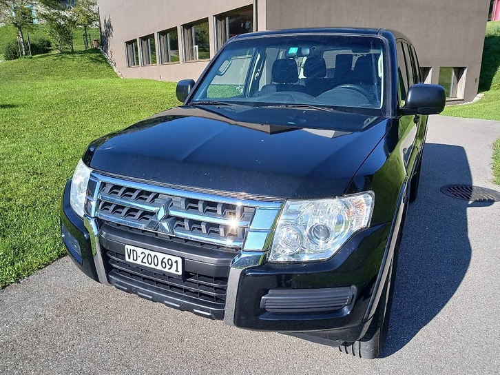 Mitsubishi Pajero 3.2 DID Profi