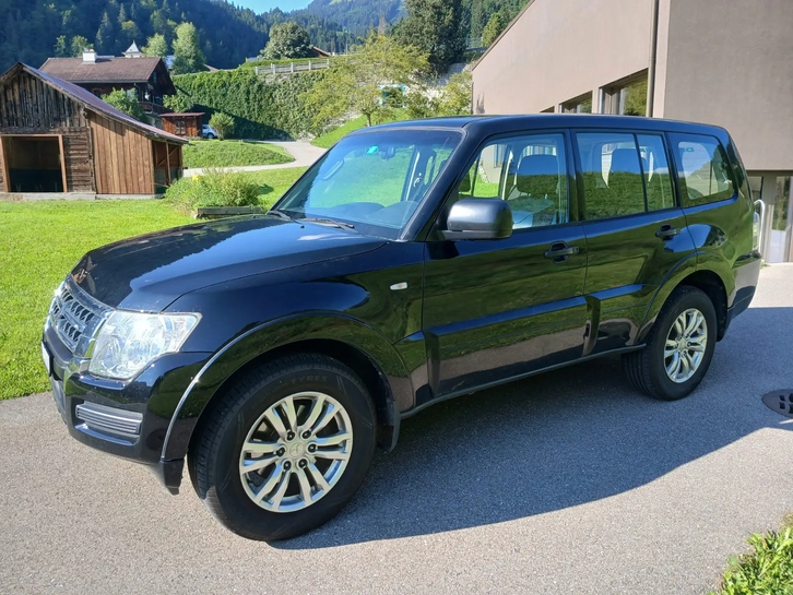 Mitsubishi Pajero 3.2 DID Profi