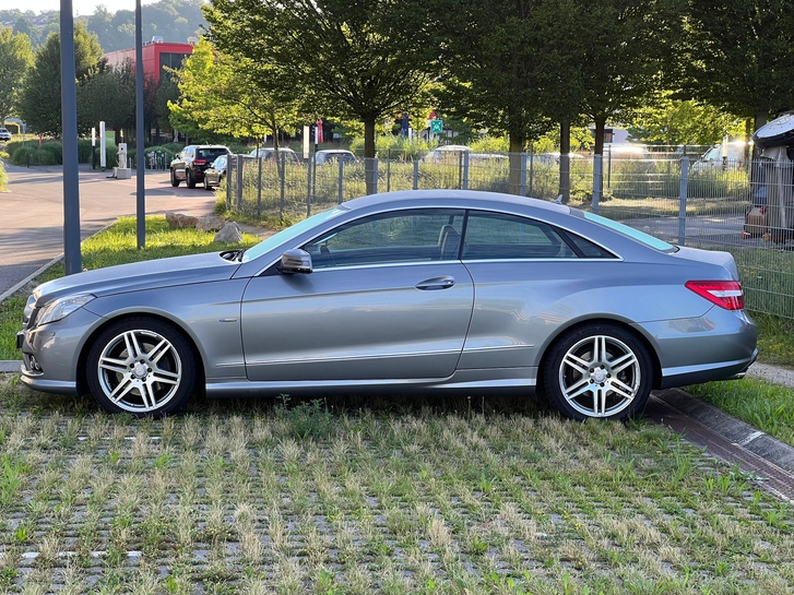 Mercedes-Benz E-Klasse C207 Coupé E 200 CGI BlueEF